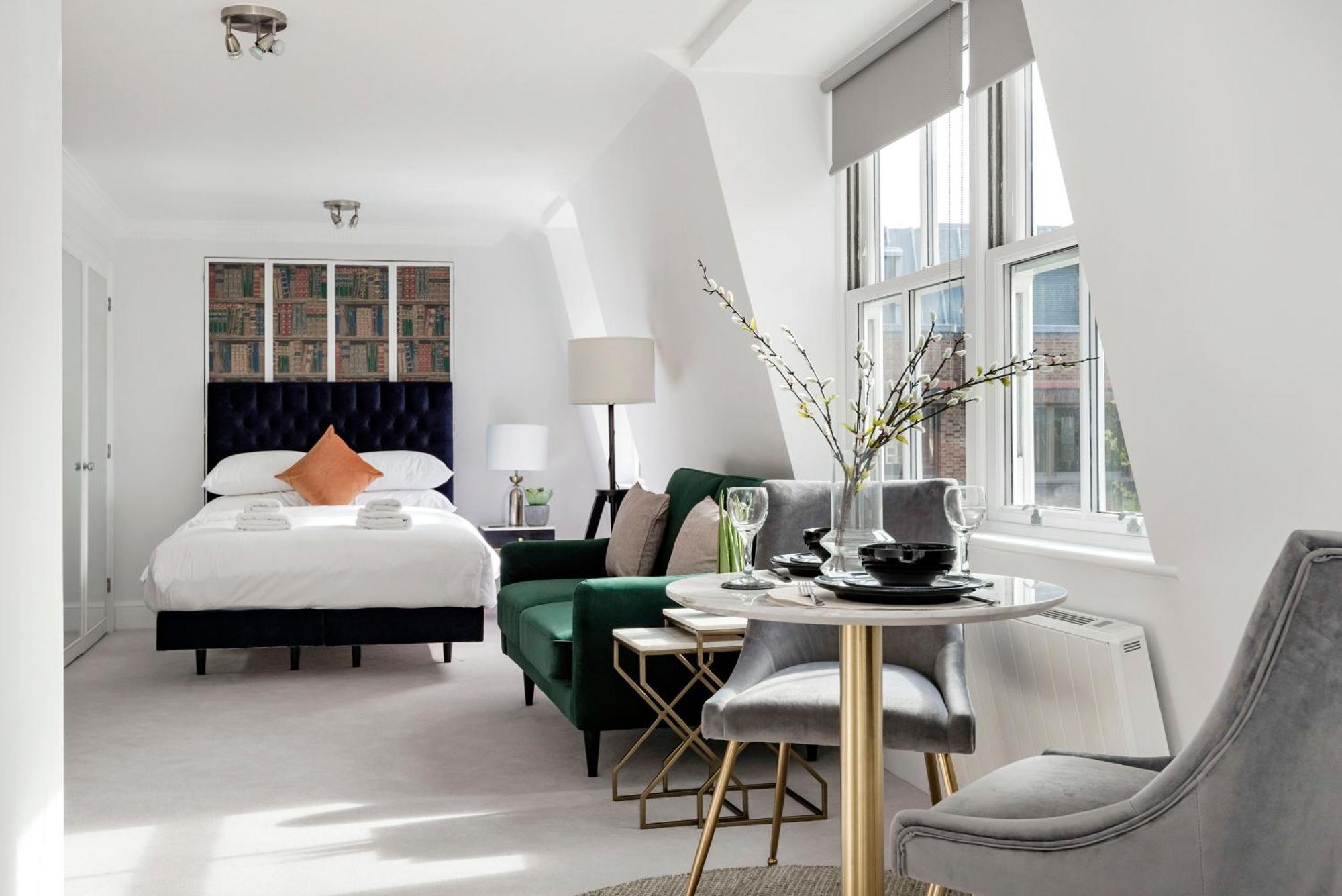 3 Sloane Gardens 2* London